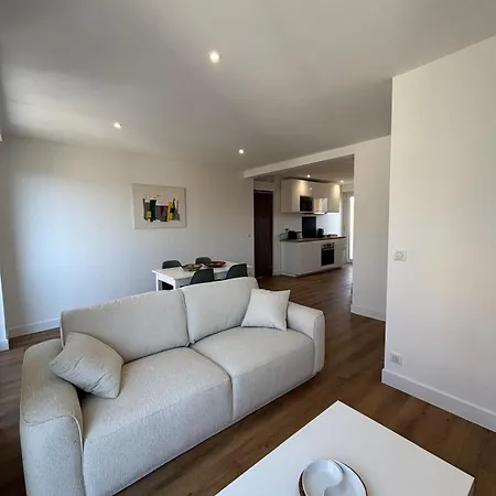 T4 75m2 Climatisé Ascenseur Cœur De Thermes à Pied *